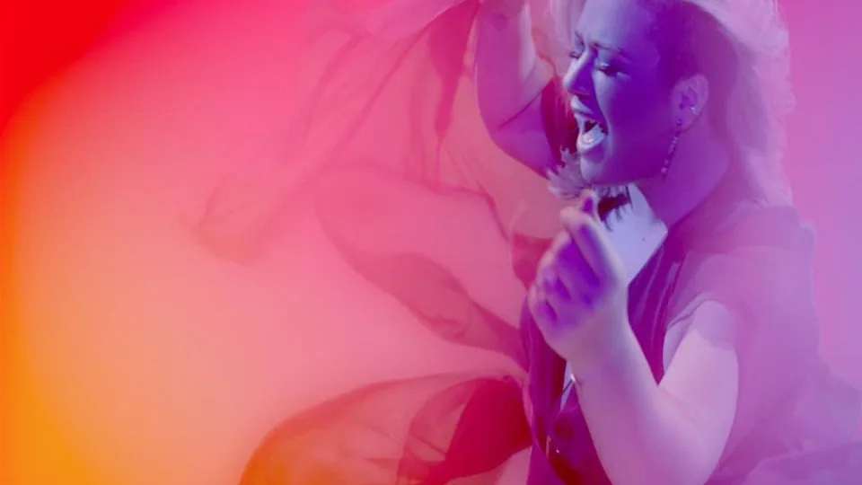 Kelly Clarkson — Heartbeat Song
